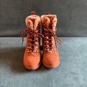 Women's Shearling-Lined Lace-Up Boots